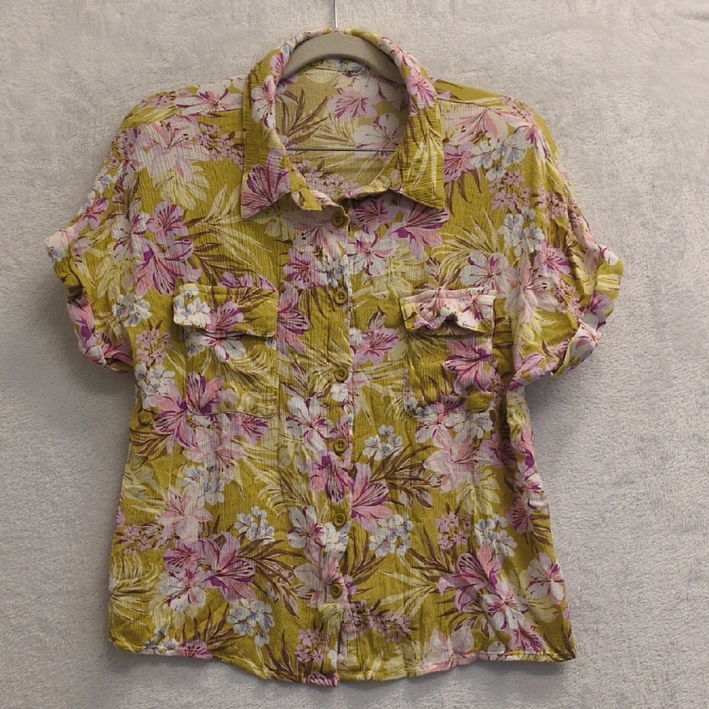 Hawaiian Floral Women's Button Down Shirt Size L